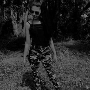 Meet your Posher, Mallory